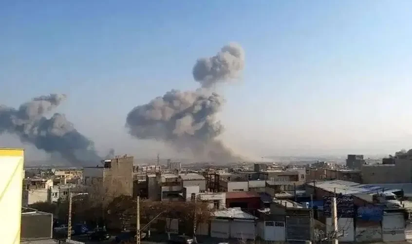 إعلام إيراني  نحو 10 قذائف أصابت أهدافا عسكرية في جزيرة قشم جنوبي إيران 846x500
