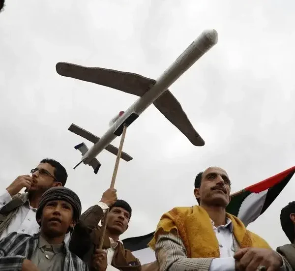 الحوثيون  نقف الى جانب ايران وننسق باستمرار معها لمواجهة كل التطورات 600x551