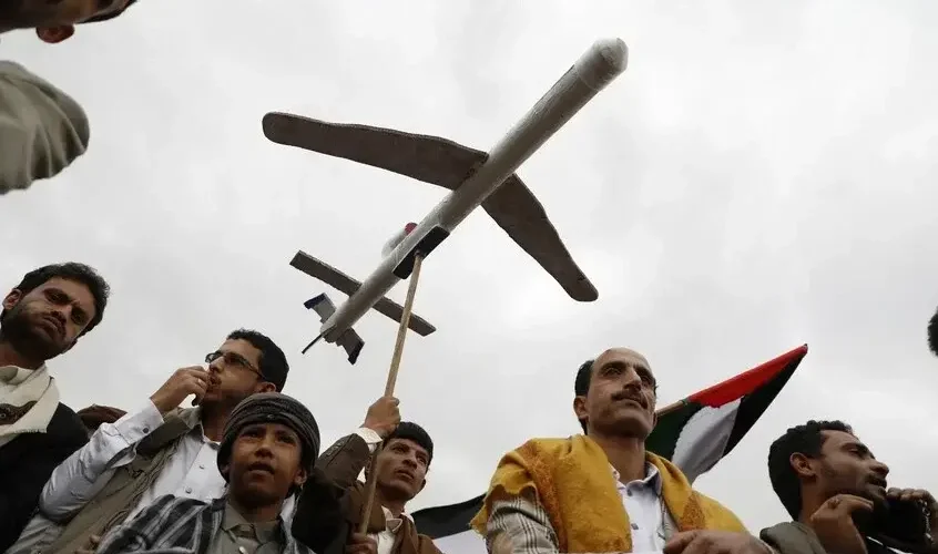 الحوثيون  نقف الى جانب ايران وننسق باستمرار معها لمواجهة كل التطورات 846x500
