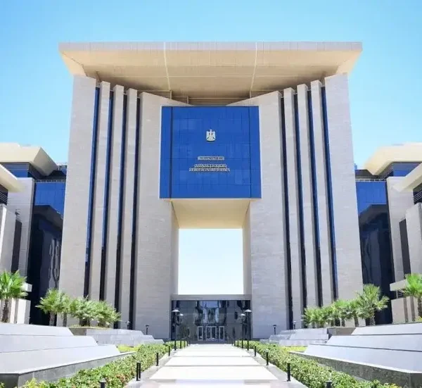 مصر تدين بشدة الهجمات الإيرانية على الكويت والبحرين وتعتبرها تهديدا خطيرا لأمن الخليج 600x551