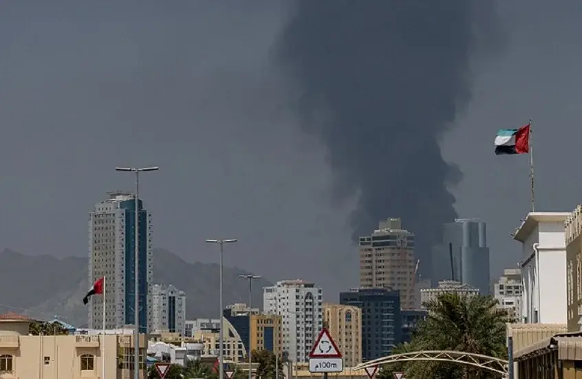 11 8 مليون برميل يوميا ومليار برميل خارج السوق  نتيجة الضربات الإيرانية لمواقع النفط