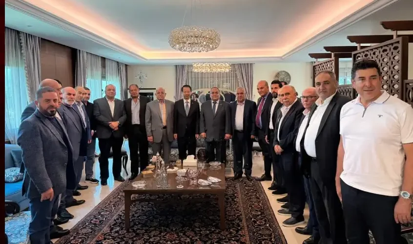 السفير الصيني خلال زيارته مدينة صيدا 846x500