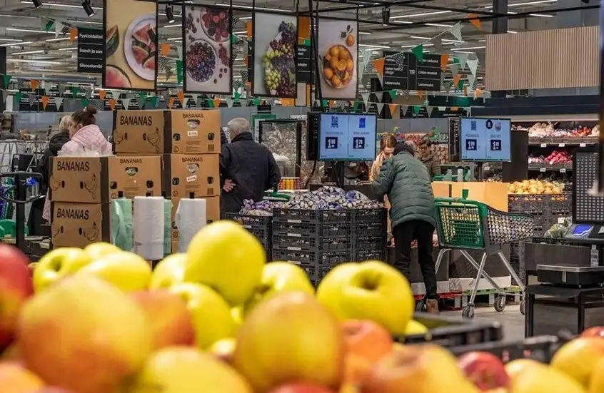 بلومبرغ تحذر  الحروب والمناخ يهددان بارتفاع قياسي في أسعار الغذاء العالمي